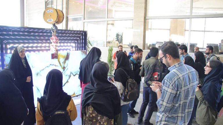 بازدید علمی دانشجویان رشته زمین شناسی دانشگاه اصفهان