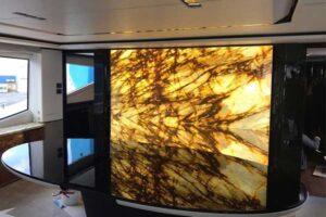 نقش نورپردازی در طراحی فضاهای لوکس با استفاده از سنگ مرمر